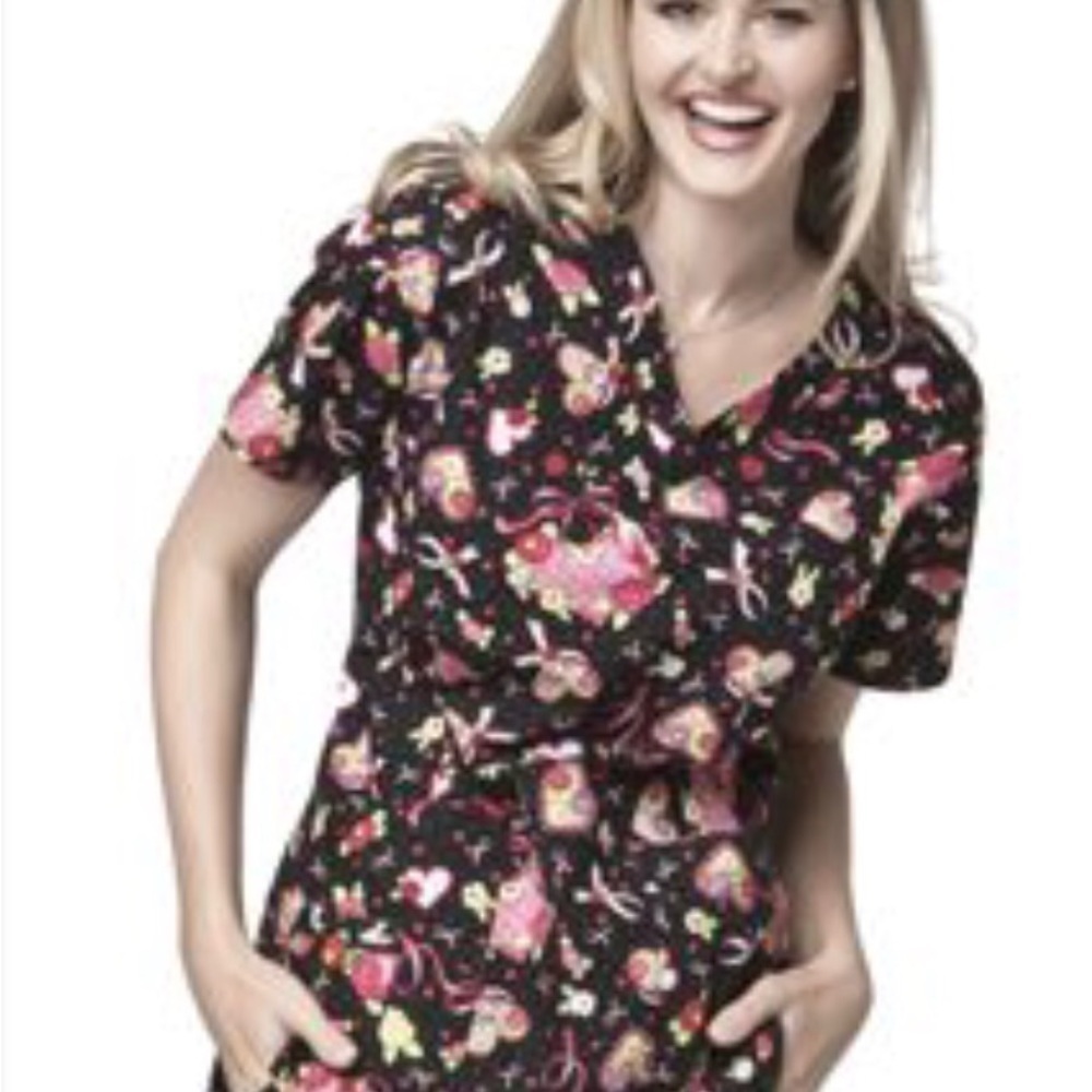 Mary Engelbreit Breast Cancer Medical Scrub Top Nurse Floral Heart Size XS